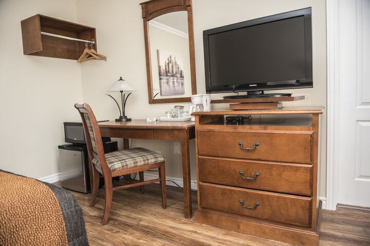 Room 14 of 49