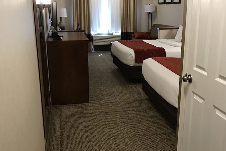 Comfort Suites Near Six Flags Magic Mountain