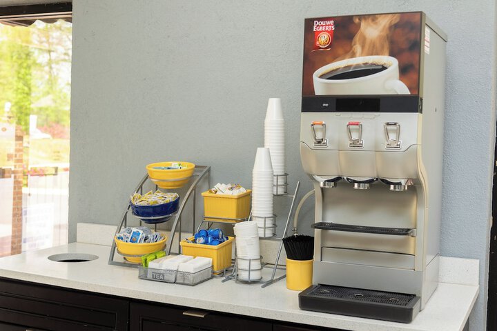 Breakfast/Coffee Service 31 of 35