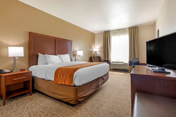 Room 21 of 32