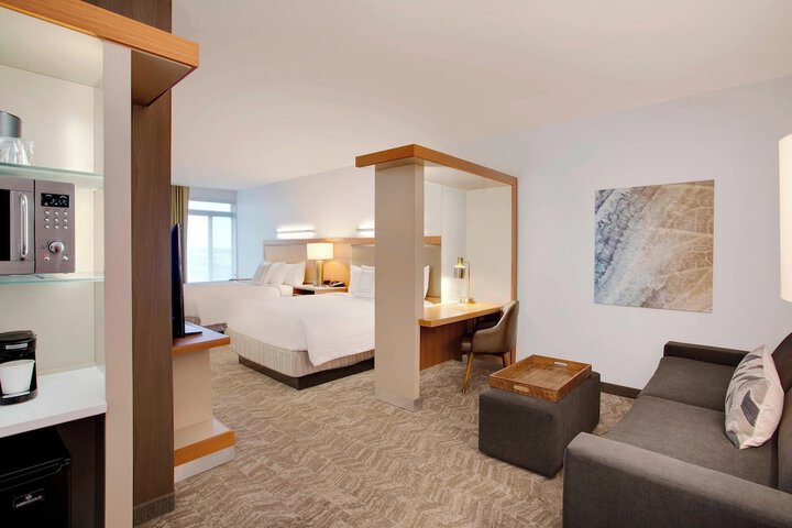 Springhill Suites Marriott Airport