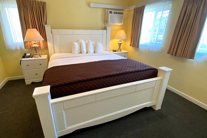 Hollywood Celebrity Hotel