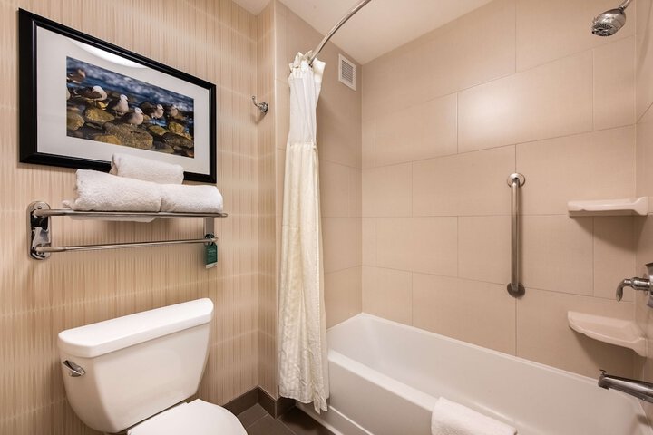 Homewood Suites by Hilton Oxnard / Camarillo