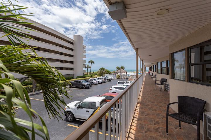 Plaza Beach Hotel Beachfront Resort