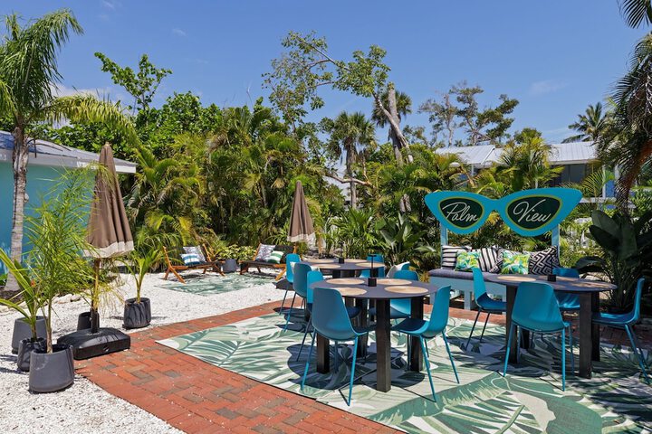 THE Palmview AND Sandpiper Inns