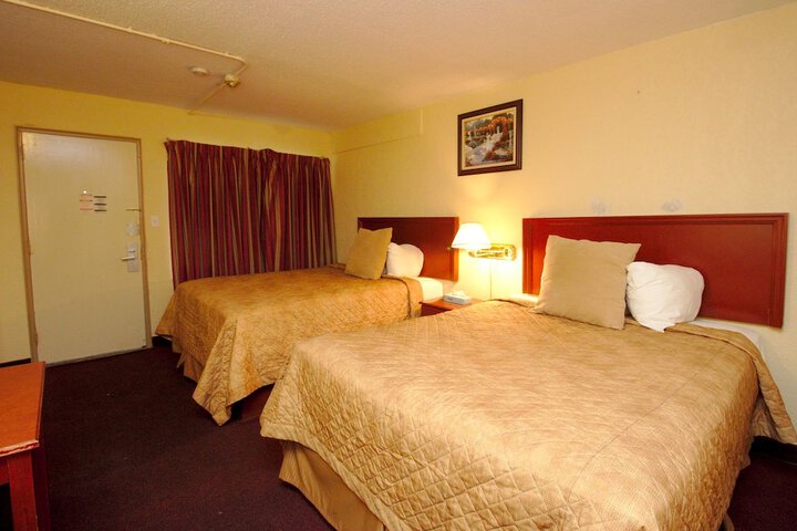 Room 43 of 70