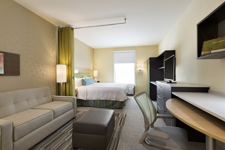 Room 10 of 27