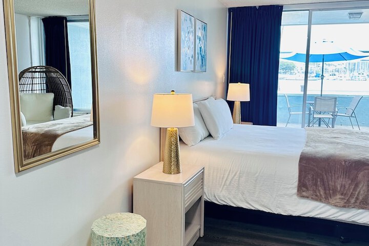 Room 7 of 56