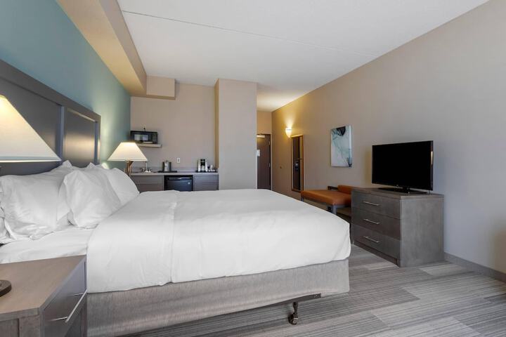Comfort Inn & Suites Boulder