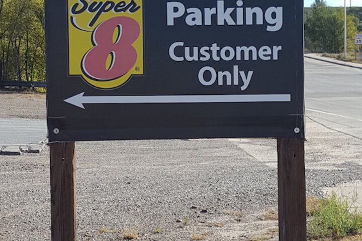 Super 8 by Wyndham Santa Rosa
