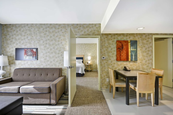 Room 19 of 36
