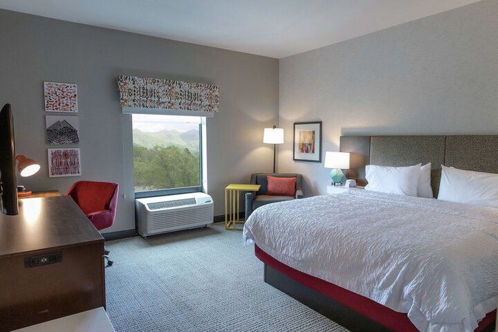 Room 8 of 22
