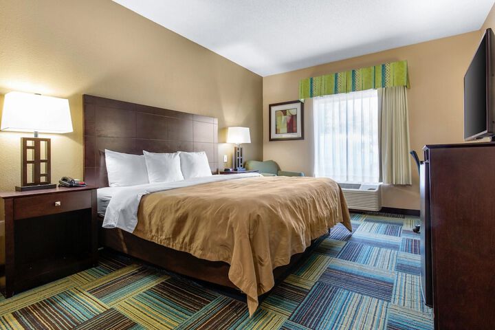 Room 34 of 49