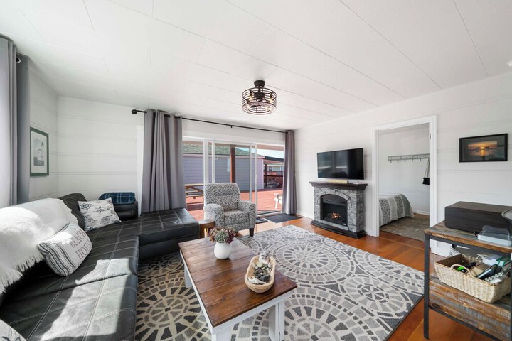 Rockaway Beach Vacation Rental: Pets Welcome!