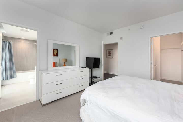 Global Luxury Suites at Reston Town Center