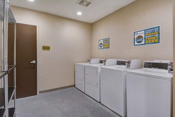 Room 14 of 38