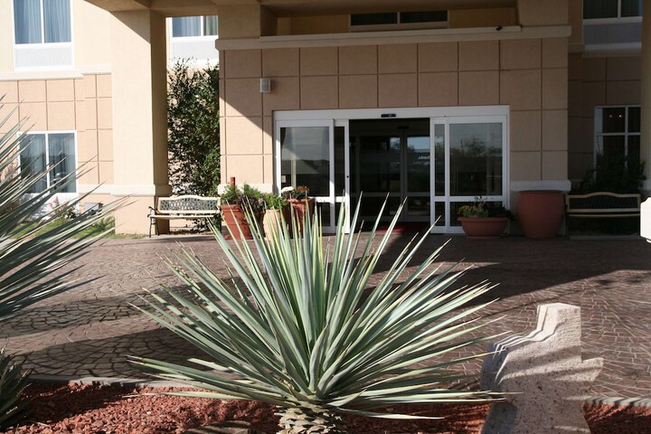 Hotel 4 of 40