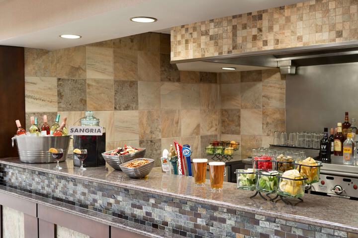 Embassy Suites Hotel Des Moines Downtown