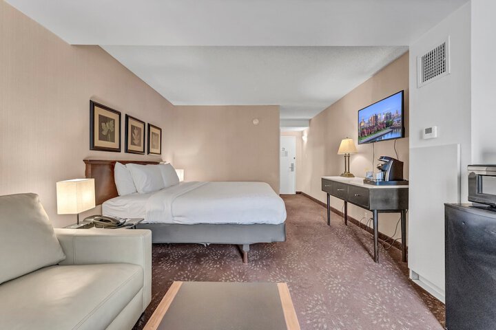 Buffalo Airport Hotel
