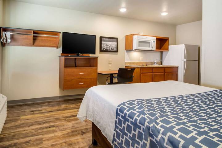 Room 14 of 37