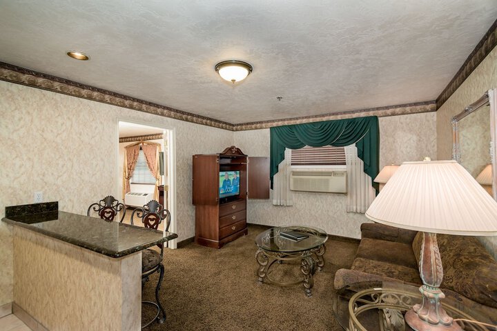 Room 53 of 69