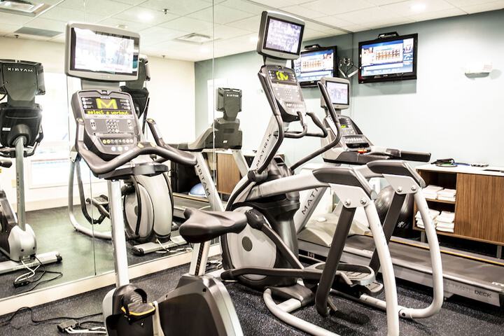 Holiday Inn Express & Suites Sedalia by IHG
