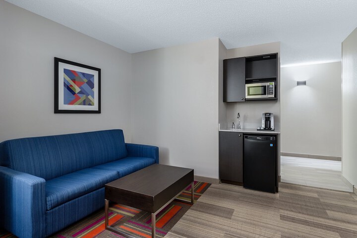 Room 54 of 75