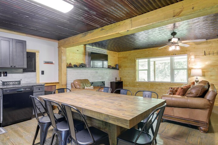 Huntsville Vacation Rental w / Hiking & ATV Trails!