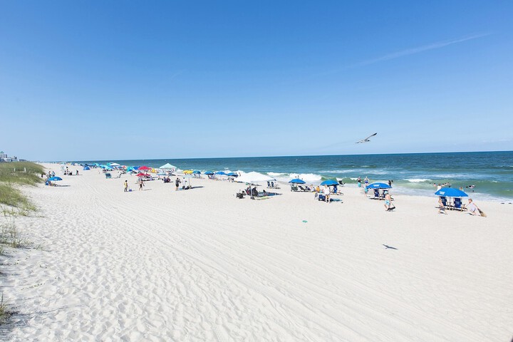 Golden Sands Carolina Beach Oceanfront Tapestry by Hilton