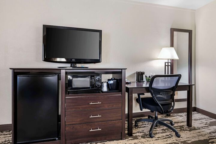 Room 36 of 43