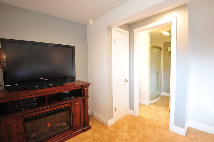 Room 18 of 23