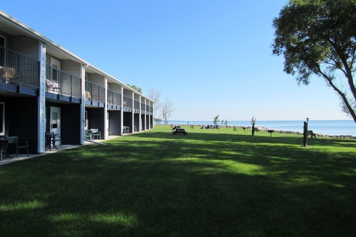 AmericInn by Wyndham Menominee