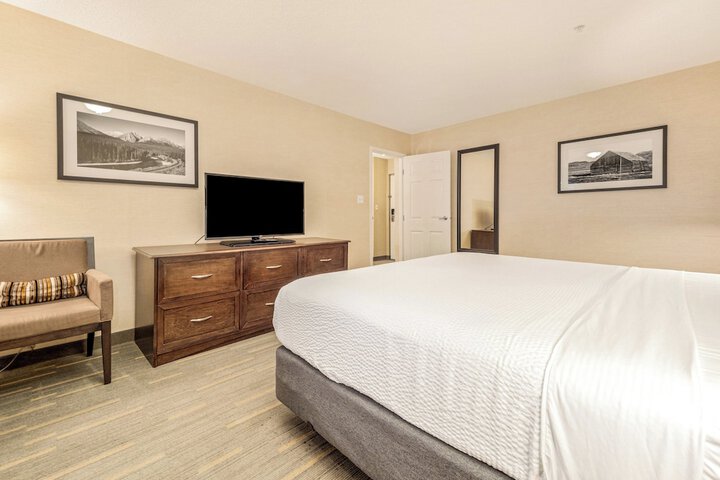 Room 80 of 200