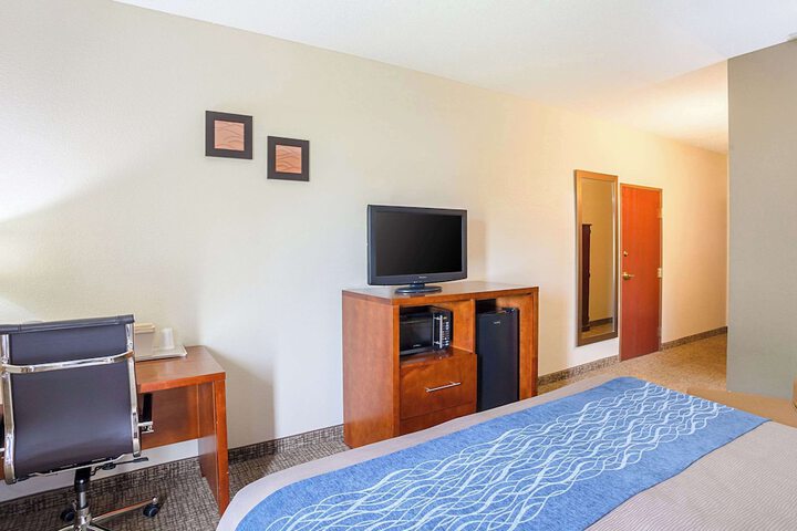 Room 18 of 33