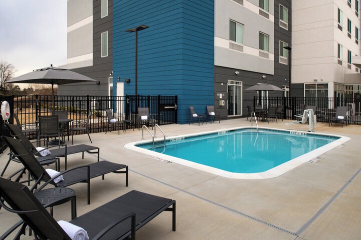 Pool 4 of 38