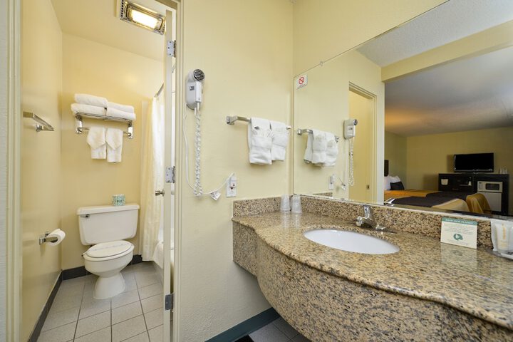 Room 42 of 49