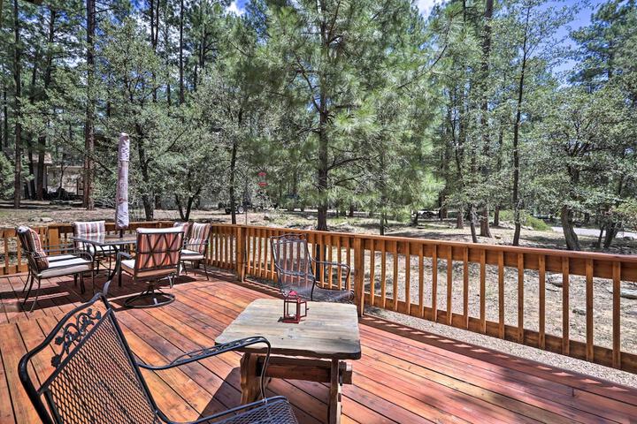 hilda's Cabin Mtn-view Retreat in Pine!