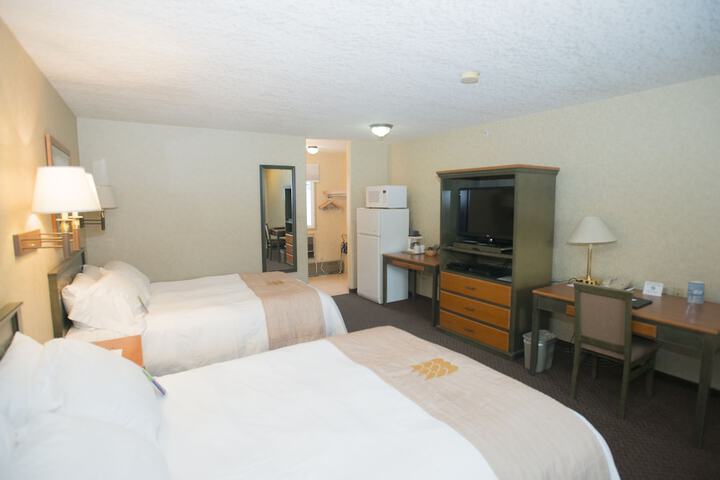 Room 28 of 33