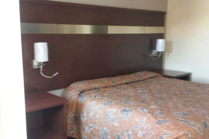 Taylor village Inn and suites