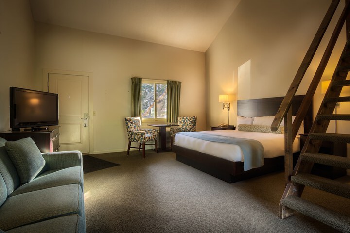 Room 43 of 112