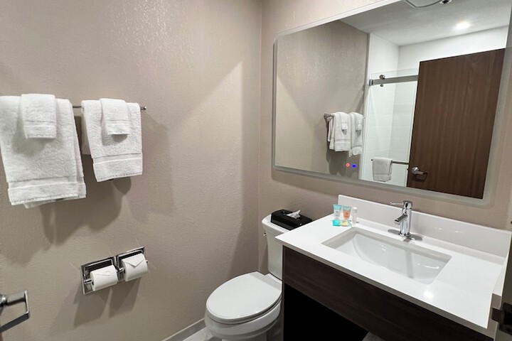 Norland Inn and Suites Roseau