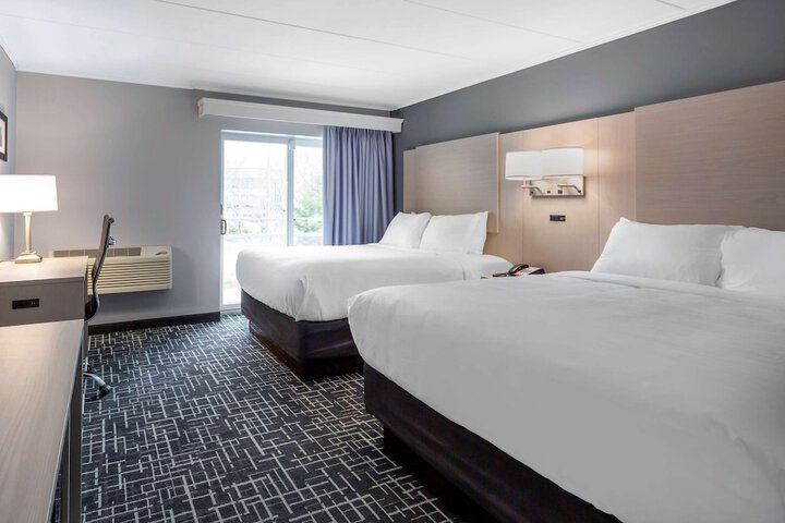 Room 43 of 58