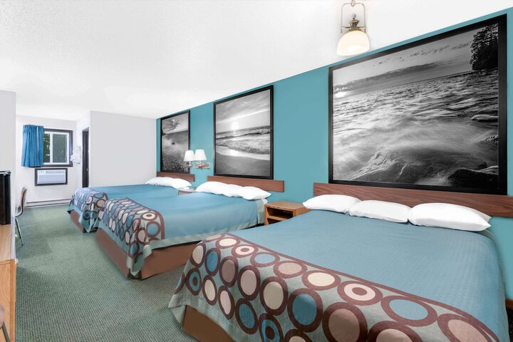 Room 16 of 35