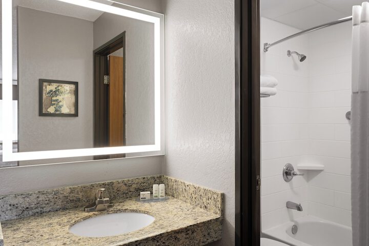 AmericInn by Wyndham Alexandria