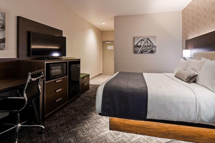 Room 14 of 20