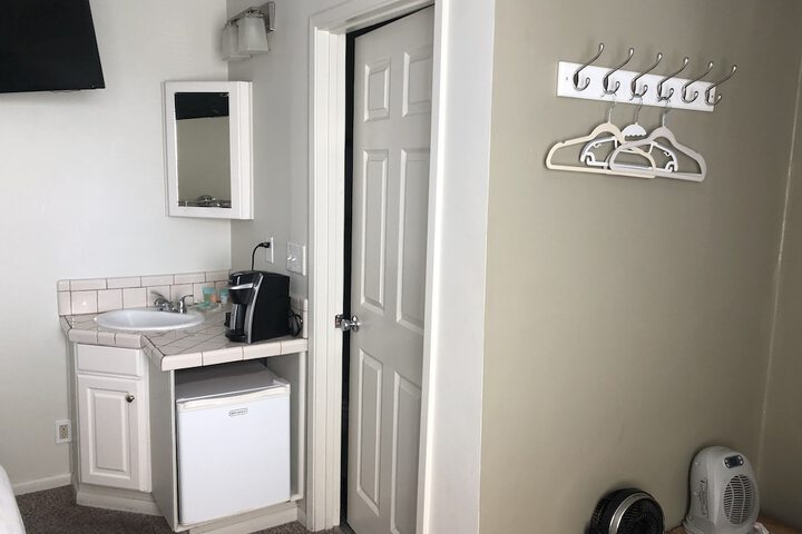 Room 6 of 47