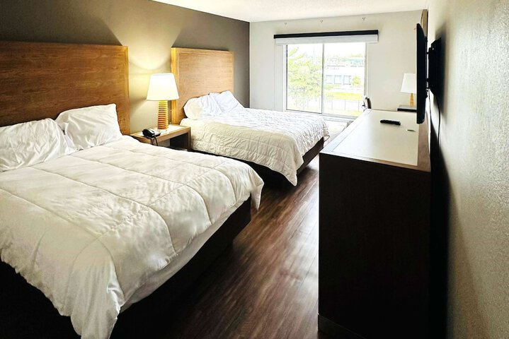 Room 72 of 111