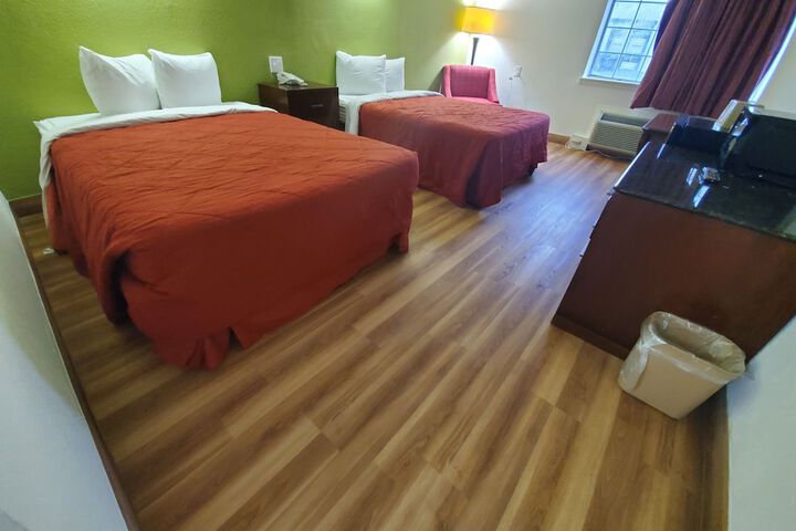 Room 41 of 47