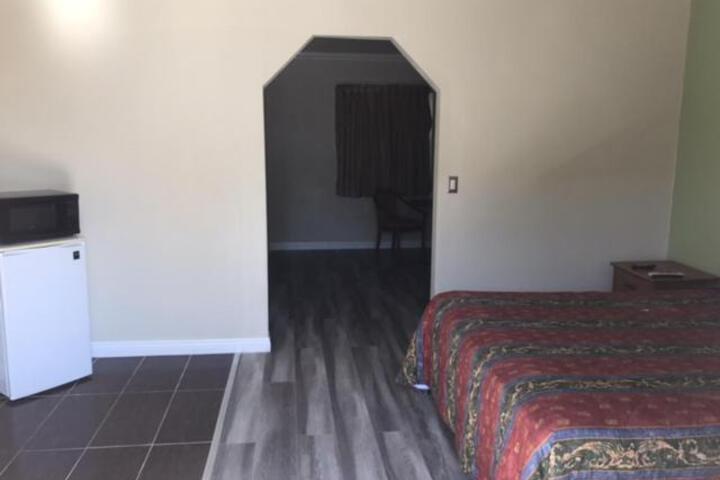 Galleria Inn Montclair / Ontario