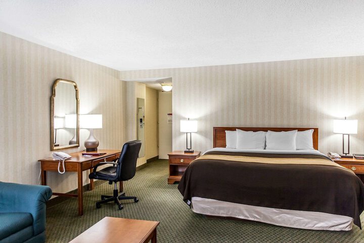 Room 12 of 42